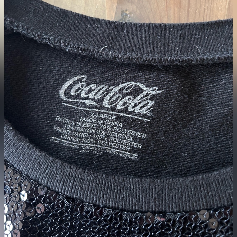 Coca-Cola Sequin Graphic Sweatshirt - Black Long Sleeve Pullover Size XL - Picture 2 of 3